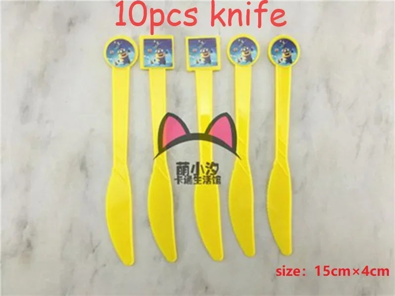 Miniso Minions Party Set – Disposable Cups, Plates & Straws - Image 16